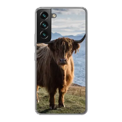 Produktbild von MuchoWow® Handyhülle Schutzhülle Hülle für Samsung Galaxy S22 Plus Schottische Highlander - Bergen - Meer Silikon Softcase Handy Hülle - Schutzabdeckung
