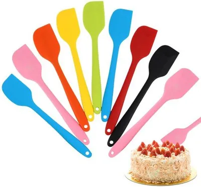Produktbild von Unyqoos® Set mit 9 hitzebeständigen Silikonspateln – lebensmittelecht, bis 260 °C, ofen- & mikrowellengeeignet, spülmaschinenfest, ergonomische Griffe
