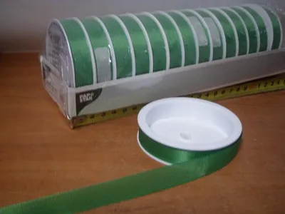 Zdjęcie produktu dla wstążka 15szt zielona 4m x 1,5cm 90419