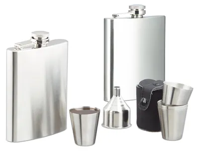 Produktbild von 8 tlg. Flachmann Set aus Edelstahl, Taschenflaschen 200 ml, mit 4 Bechern und Trichter, für unterwegs, Festival, silber