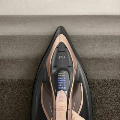 Obrázok produktu pre Tefal Ultimate Power Pro FV9E50, Suché aj parné žehlenie, Durilium AirGlide Autoclean soleplate, 2 m, 300 g/min, Čierna, Medená, 85 g/min