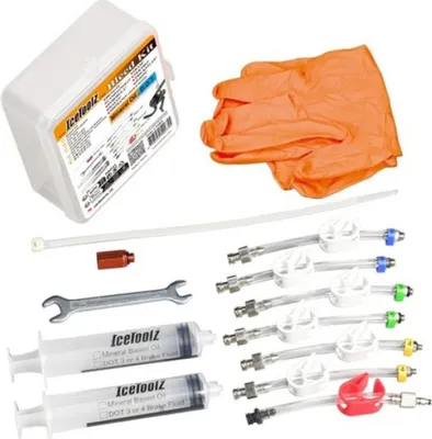 Image de Kit de purge Icetoolz pour l'entretien hydraulique des freins à disque