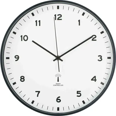 Produktbild von B&S Funkwanduhr Analog Uhr rund Ø 31 cm weiß Kunststoffrahmen schwarz