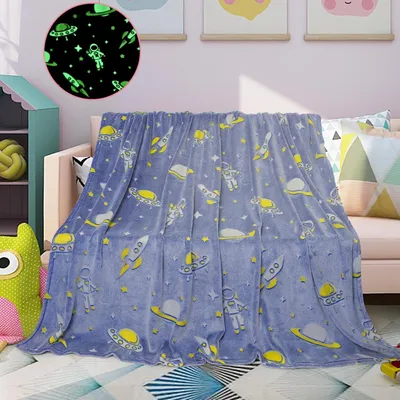 Produktbild von Astronauten Decke Leuchtet Im Dunkeln Junge, Blaues Warm Weiche Kinder Kuscheldecke Baby, 150x200 Wohndecke, Sofadecke Kuschelig