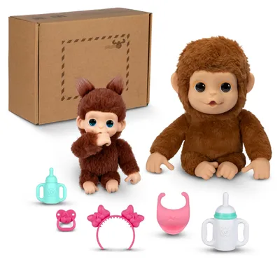 Produktbild von Little Live Pets My Baby Monkey Doppelpack – Mango & Mini Chikki Cherry, 2 interaktive Plüschtiere, Geräusche und Reaktionen, 26 und 18,8 cm groß, Mango mit beweglichem Maul, 5 x Zubehör, Affengriff