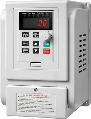 Image de Convertisseur de fréquence 4 kW – 18 A – 5 HP – entrée monophasée / sortie triphasée – câble de 20 cm inclus – régulation du moteur VFD