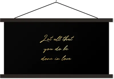 Produktbild von MuchoWow® Textilposter Zitate - Liebe - Gold - Schwarz 90x45 cm mit schwarzem Rahmen - Klemmleisten