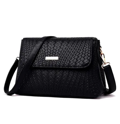 Produktbild von Damenledertasche -  - Eleganz und Funktionalität - Goldene Akzente - Verstellbarer Riemen - Geräumiges Design - Langlebigkeit