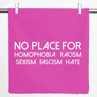 Produktbild von Huuraa Kissenbezug No Homophobia Racism Hate 40x40cm Fuchsia Baumwolle Dekokissenbezug Geschenkidee