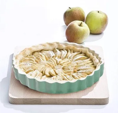 Produktbild von Famanu Tortenform Quicheform - rund, kratz- und schnittfest, 28 cm, Keramik (grün)