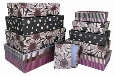 Produktbild von Geschenkbox mit 10 Stück Rosenmix "ROZETTE"
