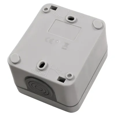 Obrázek produktu pro Vlhkotěsná zásuvka McPower ''Fix'', připojení zástrčkou, 250V/16A, IP54, povrchová montáž