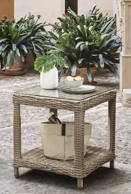 Produktbild von Destiny Beistelltisch MERANO 46x46x50 cm, Polyrattan, natur meliert