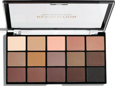 Productafbeelding van Makeup Revolution, Reloaded Palette, oogschaduwpalette, Basic Mattes, 15 kleuren, 1,1 g per kleur