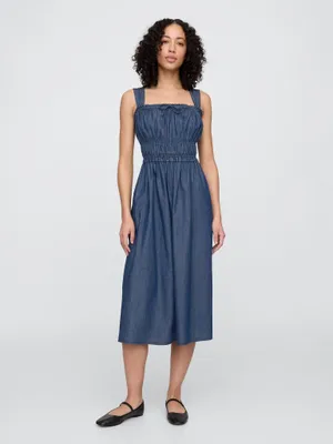 Produktbild von GAP Midikleid Dunkelblau aus 100% Baumwolle mit quadratischem Ausschnitt und geradem Schnitt