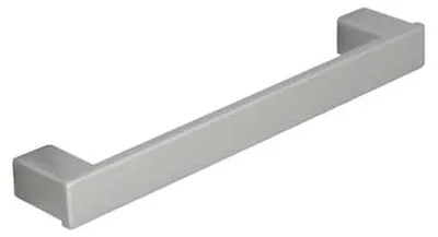Imagen del producto de Pomo para mueble de zamak con acabado de barniz de aluminio, 96 mm
