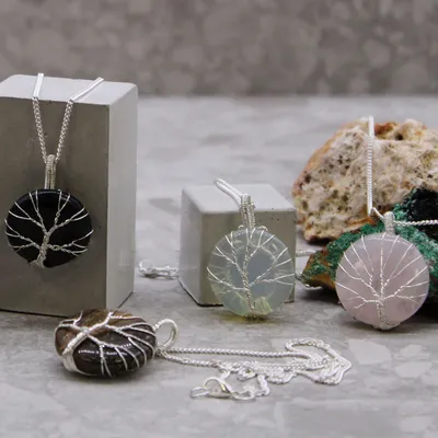 Imagen del producto de Collar de piedras preciosas "Árbol de la Vida" - Opalita