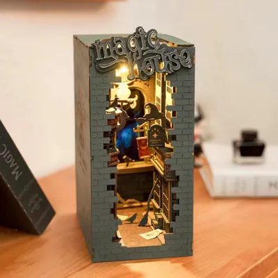 Produktbild von Magisches Haus Diorama Rolife Book Nook