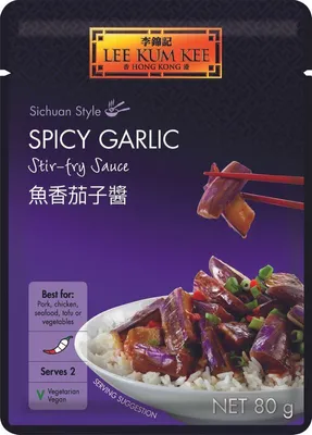 Produktbild von [ 80g ] Lee Kum Kee Scharfe Knoblauch Sauce / Spicy Garlic Stir-Fry Sauce / Szechuan Style / Saucenbeutel