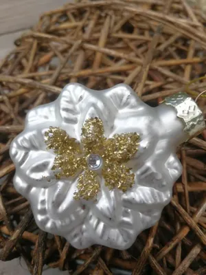 Produktbild von Christbaumkugel Schneeflocke Zilia breit, gold