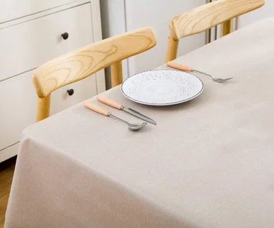 Produktbild von Unyqoos® PVC-Tischdecke, beige – wasserfest & wasserdicht, wetterbeständig, 137 x 185 cm, abwischbar, für Innen- und Außenbereich