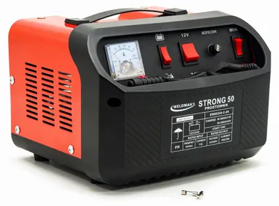 WELDMAN Batterieladegerät mit Starthilfe Batterieladegerät WELDMAN Strong 50 mit Starthilfe 12V/24V