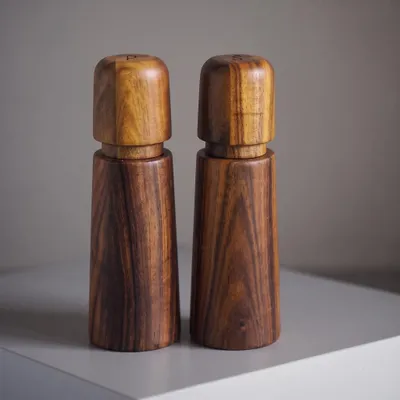 Salz- und Pfeffermühlen-Set aus Acaciaholz 16,5 cm