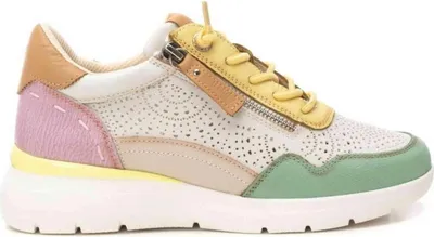 Productafbeelding van Carmela sneakers, model 162274-2510, kleur wit, maat 40