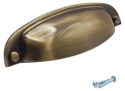 Bechergriffe Antik-Messing, 96 mm Lochabstand, 10 Stück