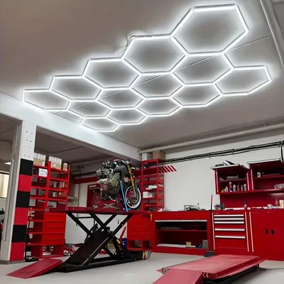 Obrázek produktu pro LED stropní svítidlo Hexagon – Energeticky úsporné osvětlení do dílny a kanceláře