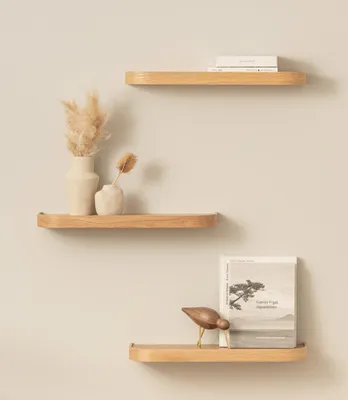 Produktbild von Wandregal-Set „Toke“ | 3 Hängeregale aus Echtholzfurnier | Schwebendes Holzregal als Wanddekoration und Stauraum für Bad, Wohnzimmer, Küche, Schlafzimmer und mehr | Eichenholz