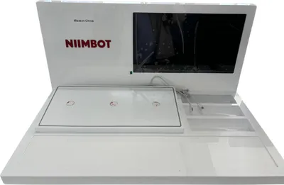 Zdjęcie produktu dla Stojak ekspozytor NIIMBOT sklepowy stacjonarny biały B21 D110 ROLKI PL
