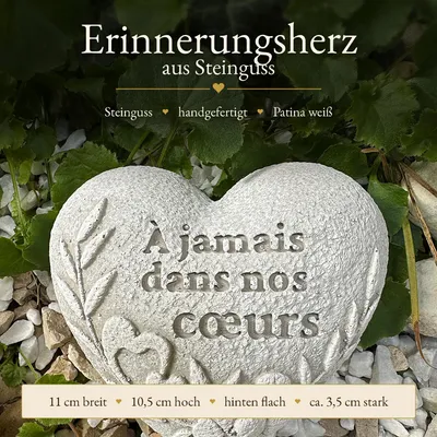 Produktbild von Grabschmuck Herz aus Steinguss – „À jamais dans nos cœurs“ – Gedenkstein & Trauerherz handgefertigt hell