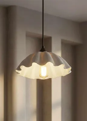 Produktbild von Opviq, Moderne Pendelleuchte (Chandelier) mit Kunststoffkörper, Ø35 cm, höhenverstellbar (80-90 cm), E27 Fassung, IP20, skandinavisches Design in Weiß, elegant und funktional.