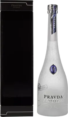 Produktbild von Pravda Vodka 40% Vol. 0,7l in Geschenkbox