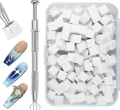 Productafbeelding van Set nagelverzorgingstools met metalen handgrepen en transportkoffer