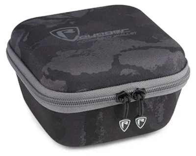 Produktbild von Fox Rage Camo Voyager Hard Accessory Wallet 9x15x15cm - Angeltasche
