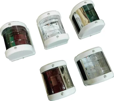 Produktbild von LED-Positionslaterne 12V LED 0,54W weiß oder schwarzes Gehäuse : Weiß Licht grün/rot 2x 112,5°