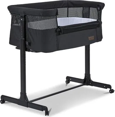 Produktbild von Novi Goodnight Beistellbett – ab Geburt bis ca. 6 Monate – höhenverstellbar – Anti-Reflux-Funktion – mit Rollen - Schwarz