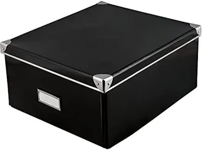 Produktbild von Aufbewahrungsbox aus festem Karton Idena Deckel mit verstärkten Kanten aus Metall, Allzweck-Box in Schwarz inklusive Beschriftungsfeld, für Ordnung im Haushalt, Büro und Arbeitszimmer