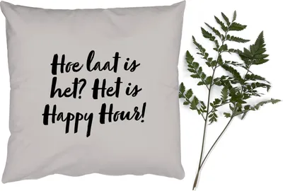 Produktbild von MuchoWow® Zierkissen Sofakissen Wohnzimmer Dekokissen 50x50 cm Zitat - Taupe - Wie spät ist es? Es ist Happy Hour! - Komfort - Sofakissen