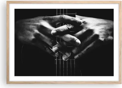 Produktbild von Gerahmtes Poster - Rahmen in heller Eiche - Gitarre Musiker Musik - 70x50 cm - Wand Bild - Wanddeko - Wandbilder - Kunstposter - Wandposter - Bilderrahmen - Bilder - Kunstdruck - P2NAA70x50-4960