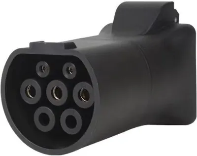 Zdjęcie produktu dla Adapter V2L 3,5 kW, 16 A, 220 V, adapter Schuko do pojazdu – z gniazda typu 2 na wtyczkę Schuko