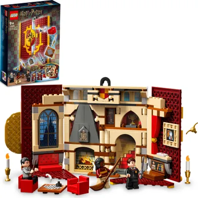 Produktbild von LEGO 76409 Harry Potter Hausbanner Gryffindor Set, Hogwarts Wappen, Schloss Gemeinschaftsraum Spielzeug oder Wanddisplay, aufklappbares Reisespielzeug, Sammlerstück mit 3 Minifiguren
