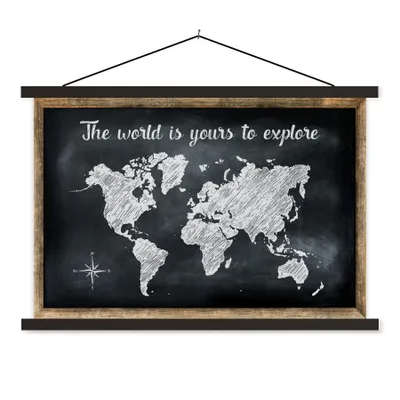 Produktbild von MuchoWow® Textilposter Weltkarte - Weiß - Kreidetafel 90x60 cm mit schwarzem Rahmen - Aufhängungssatz