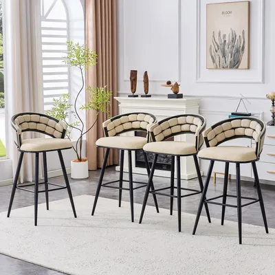 Produktbild von Beige Barhocker 4er Set moderne Tresenhocker mit geflochtener Samt-Rückenlehne elegante Barstühle für die Kücheninsel mit stabilem schwarzen Eisengest