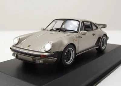 Produktbild von Maxichamps 940069002 Porsche 911 Turbo 3.3 (930) 1977 gold metallic 1:43