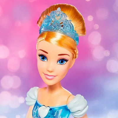 Image de Poupée Cendrillon avec robe royale scintillante et accessoires