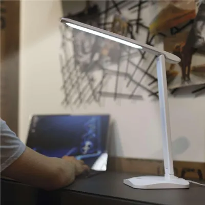 LED stolní lampa CHASE, bílá