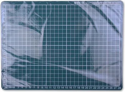 Produktbild von Schneidematte DIN A4 mit cm Einteilung